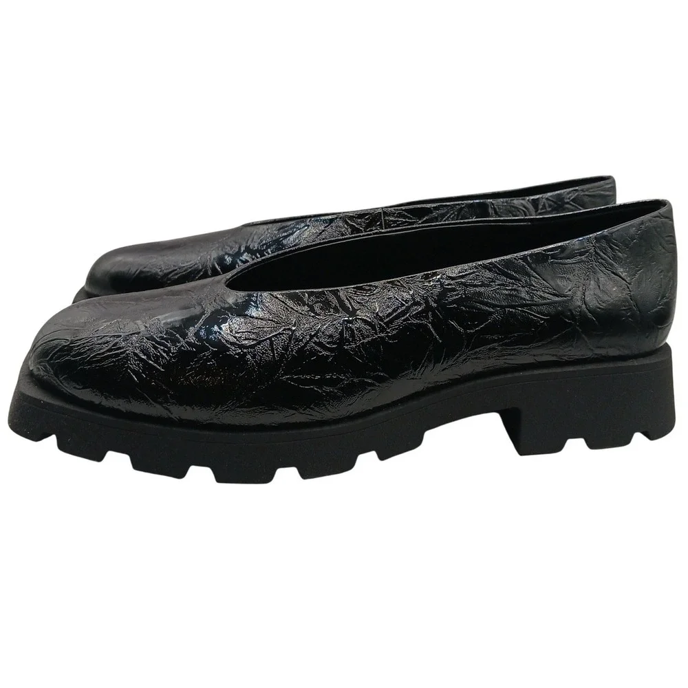NIB Katy Perry‎ The Daarling Black Crinkled Patent Lug Sole Loafers 9.5 Slip-on